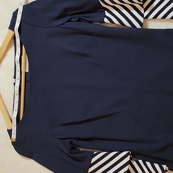 ELIZA J NAVY WITH NAVY & WHITE STRIPES BELL SLEEVES IN SIZE 6 - Picture 7 of 14